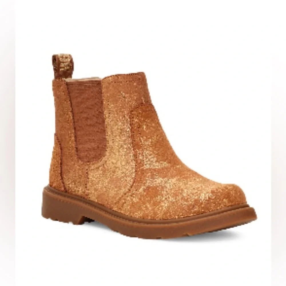 UGG shimmery finish